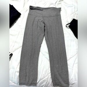 Lululemon gray buttery soft leggings. Size 4. Cropped